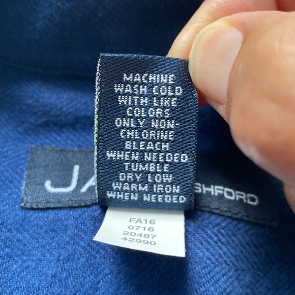 NWT John Ashford royal blue button down. Size XL. - Picture 10 of 10